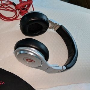 Beats pro